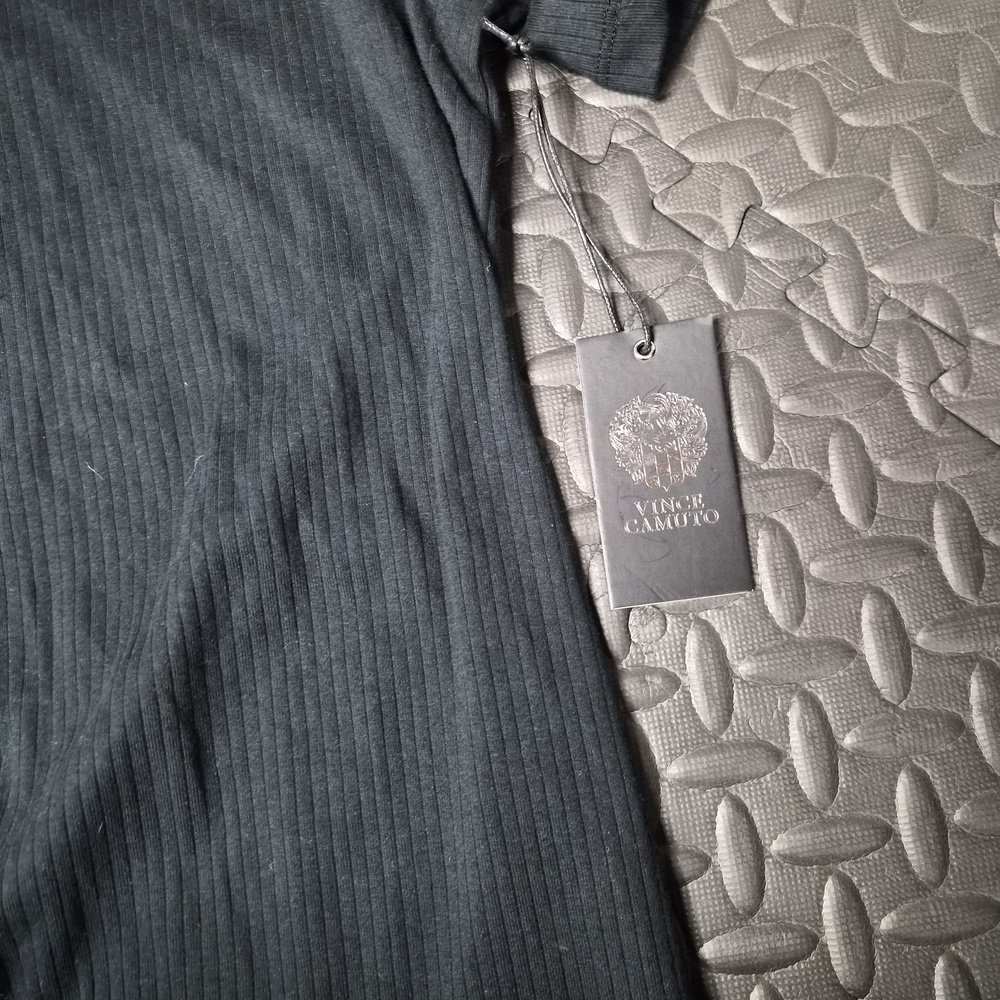 Vince Camuto Men’s Ribbed Quarter-Zip Polo – Black (Size M, NWT) - Picture 4 of 4